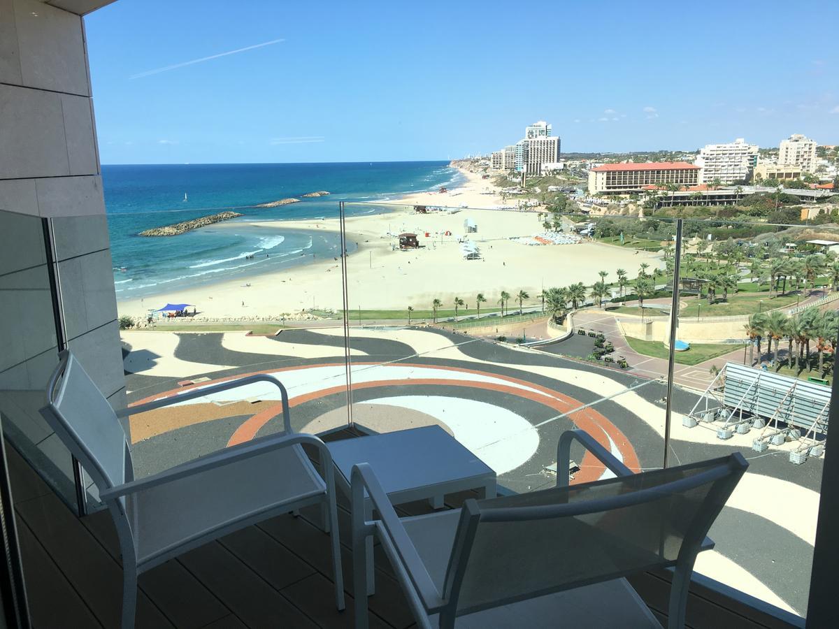 First Class Marina Herzlia Herzliya Экстерьер фото