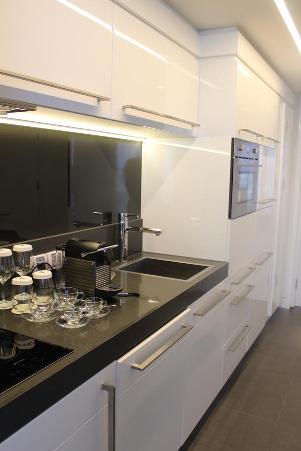First Class Marina Herzlia Herzliya Экстерьер фото