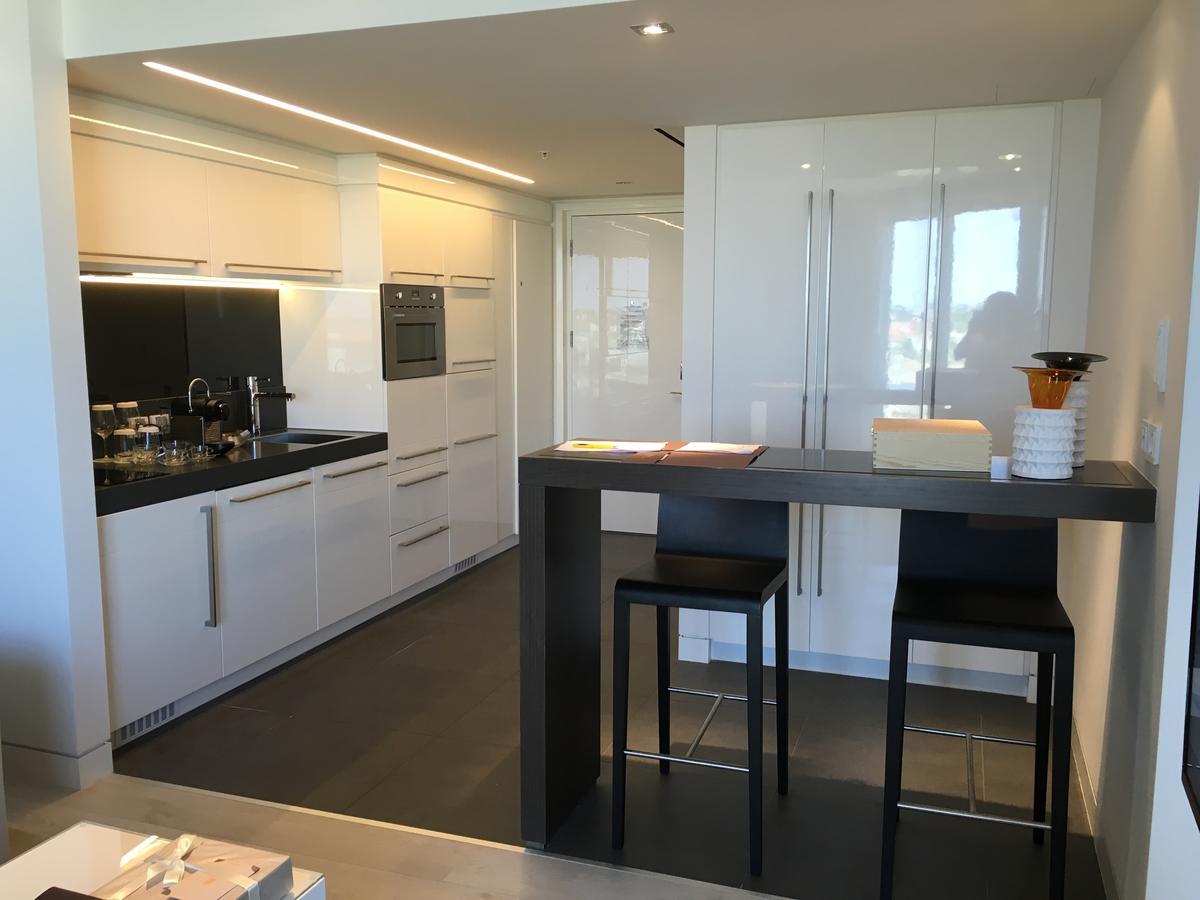 First Class Marina Herzlia Herzliya Экстерьер фото