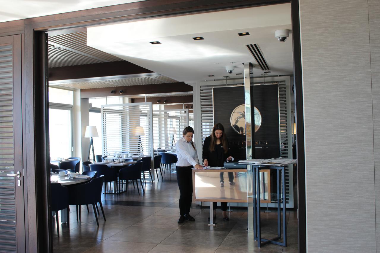First Class Marina Herzlia Herzliya Экстерьер фото